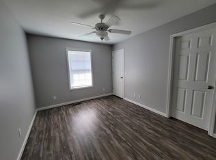 31 Arbor Creek Dr, Murray, KY 42071