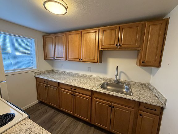 5th image of 1622 W 7th Ave APT 2