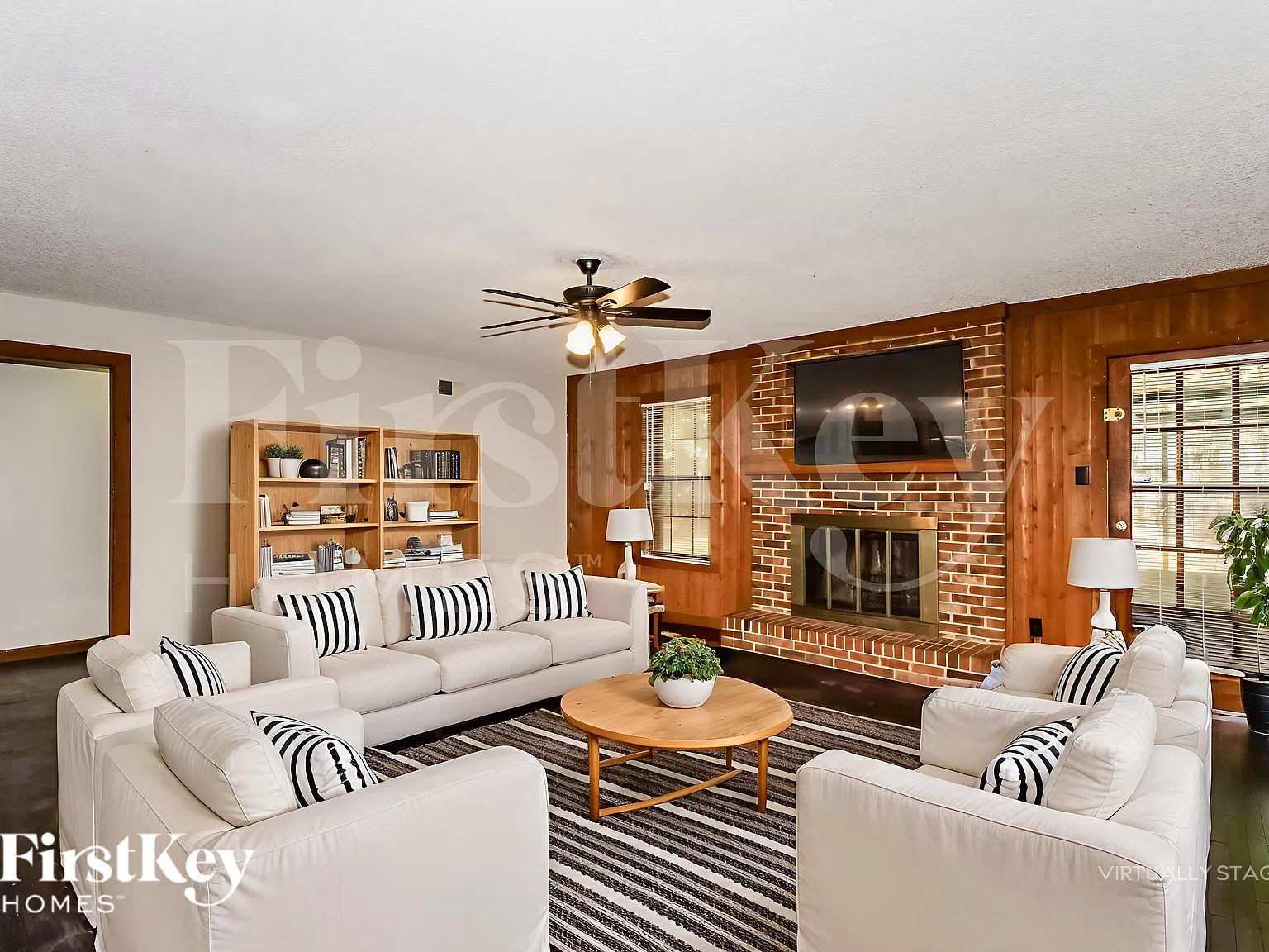3 bed, 2.0 bath, 1749 sqft, $1,745 — Photo 4