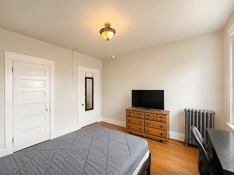 265 W McMillan — Photo 25
