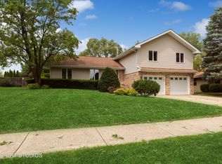 1209 Andrea Dr, New Lenox, IL 60451
