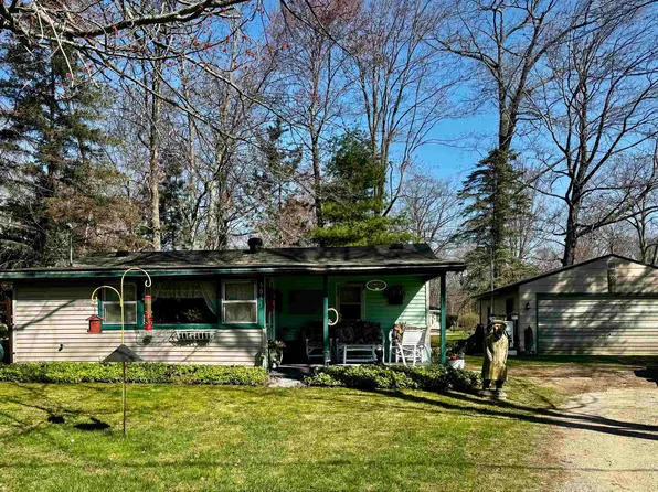 5061 Wedgewood Dr, Harrison, MI 48625