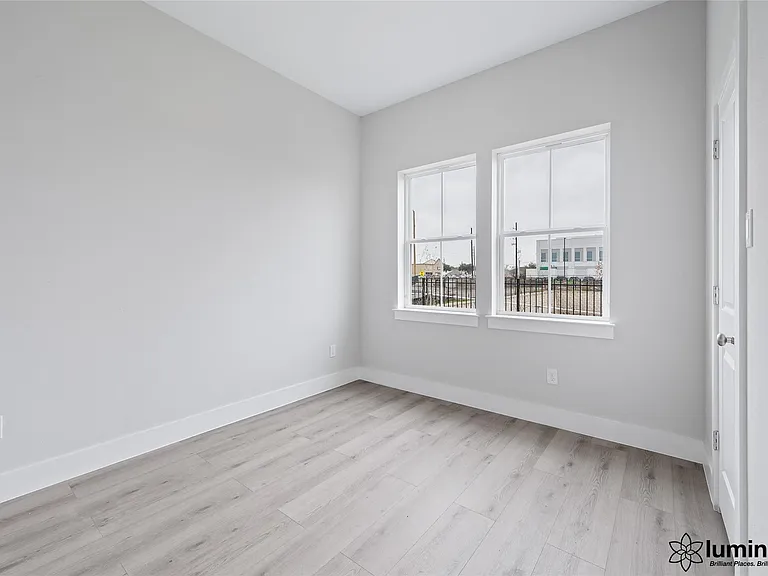 6702 Metro Blvd #3 — Photo 13