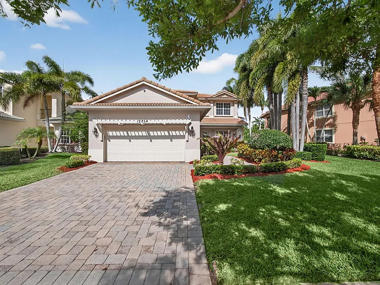 12054 Aviles Circle Palm — Photo 46