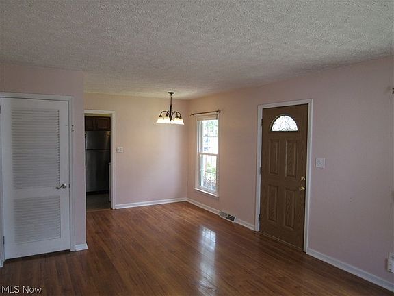5th image of 2461 23rd St