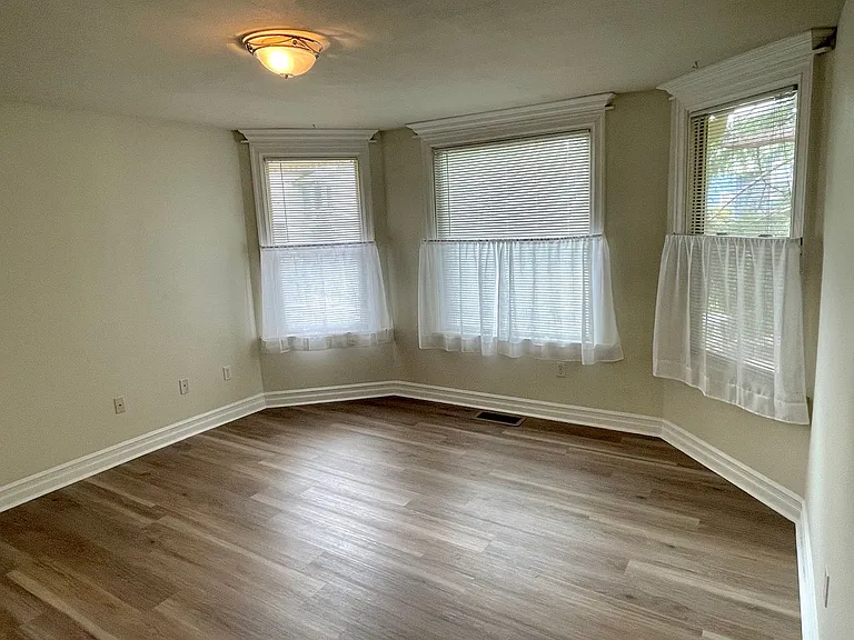 3624 N Albina Ave — Photo 6
