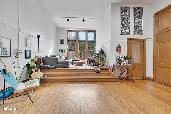 Sold by Citi Habitats | media 43