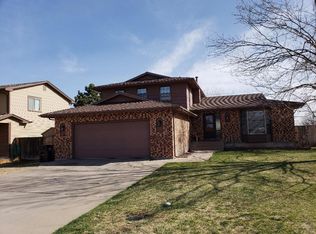 212 Starlite Dr, Pueblo, CO 81005