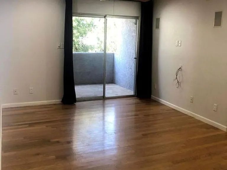 4410 N Longview Ave #223 — Photo 5