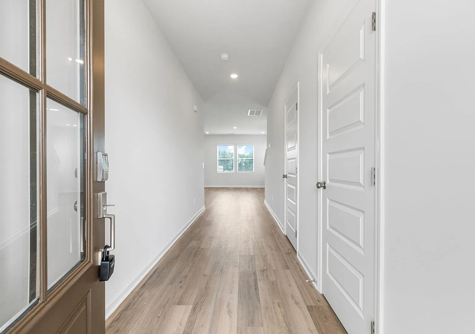 457 Perthshire Loop — Photo 4