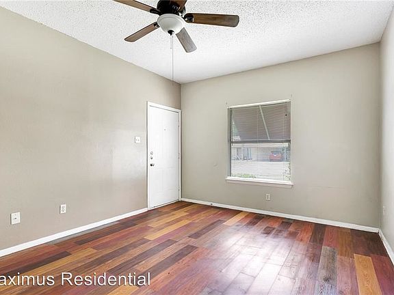 3rd image of 3400 Lynridge Dr APT 10B