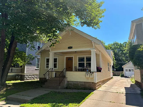 1515 Wilson St Photo 1