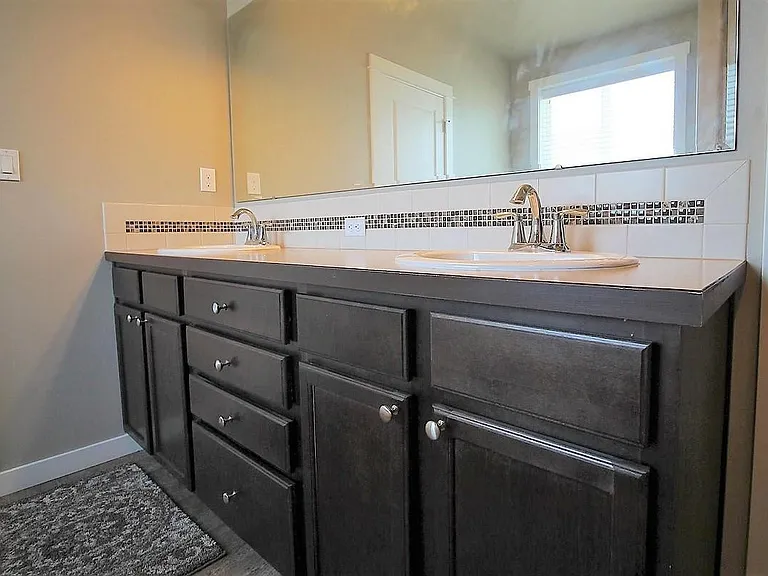 1610 W Cactus St — Photo 12