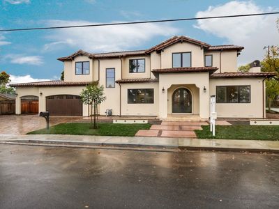 21030 Greenleaf Dr, Cupertino, CA, 95014