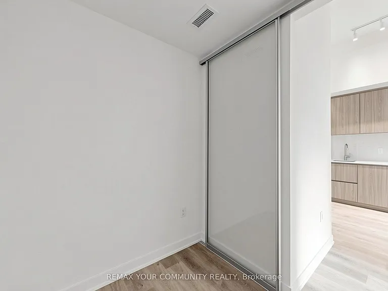 110 Broadway Ave E #819 — Photo 21