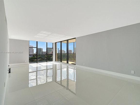 4th image of 20379 W Country Club Dr APT 1233