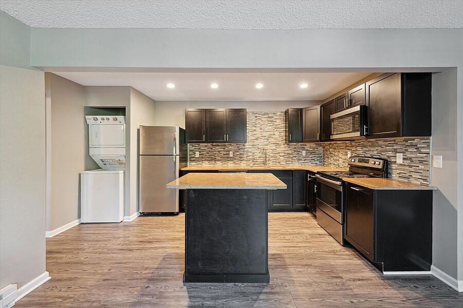 1st image of 4105 Harvest Ln #7
