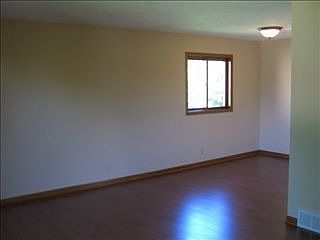 4th image of 12606 Lillian St