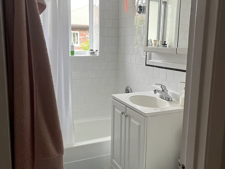 37 Westgate Rd — Photo 7