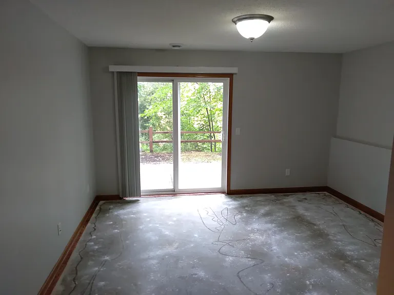 4904 Bluff Heights Trl SE — Photo 9
