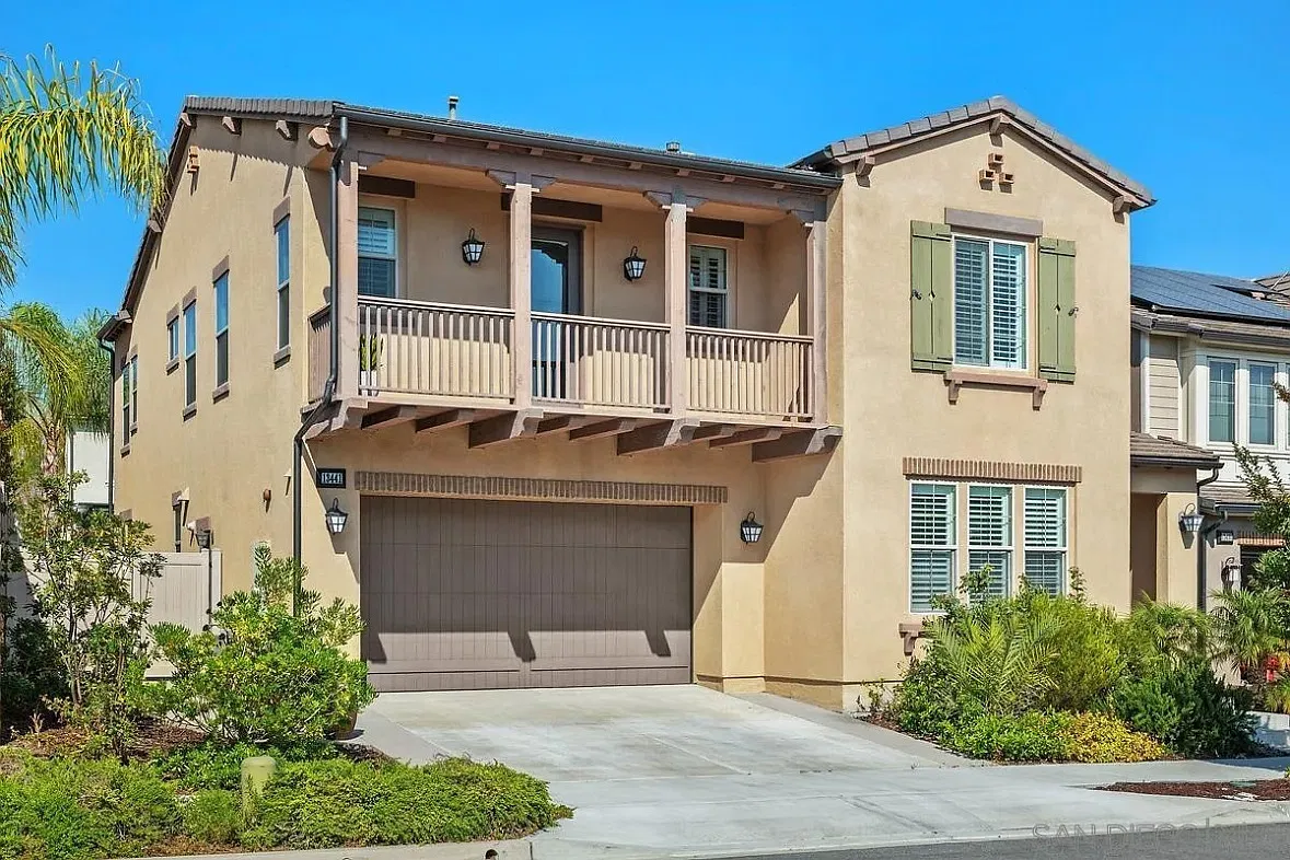 Banyan Way, San Diego — Photo 1