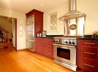 2652 37th Ave SW, Seattle, WA 98126