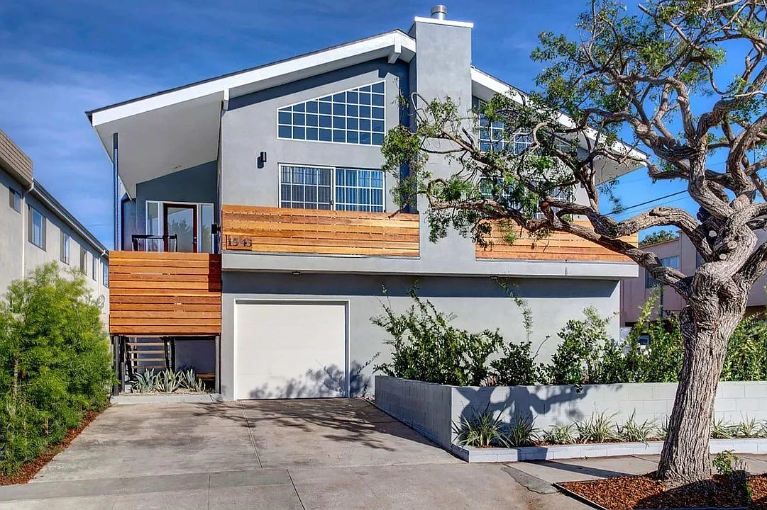 1543 Stanford St — Photo 1