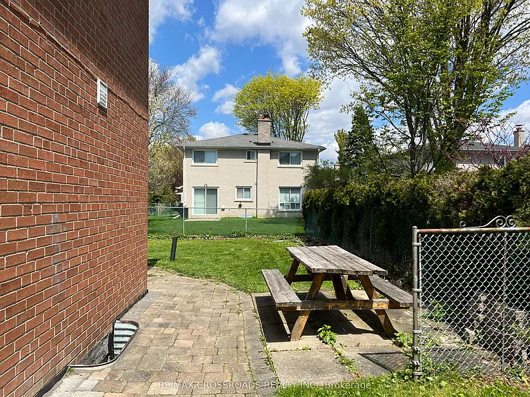 782 Cummer Ave #LOWER — Photo 12