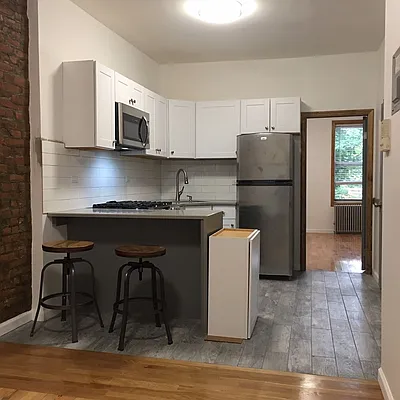 Rented by Washington Realty Corp. | media 35