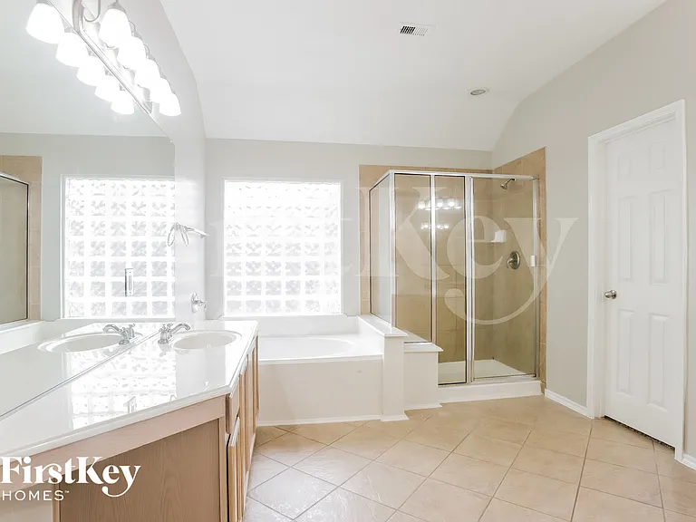5411 Baldwin Elm St — Photo 8