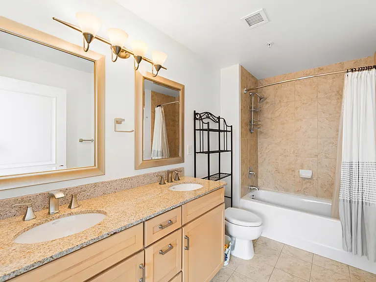 1975 N Grant St #408 — Photo 9