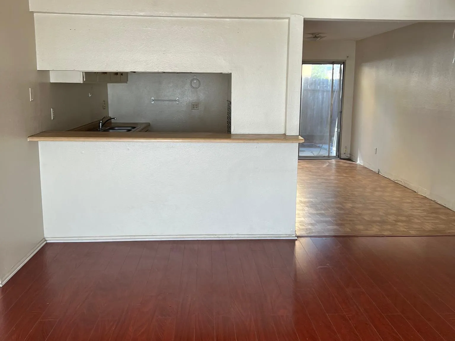 2 bed, 1.5 bath, 1050 sqft, $2,500 — Photo 1