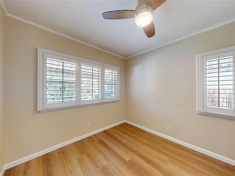 135 N Naomi St — Photo 26