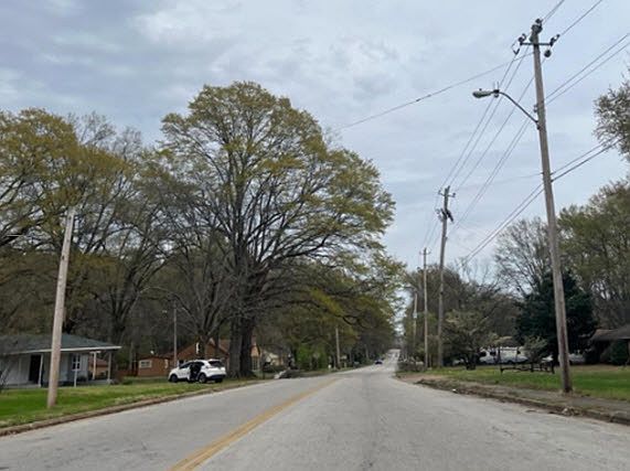 4th image of 3505 Scenic Hwy