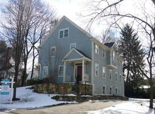8 Woodlawn Ave, Wellesley, MA 02481