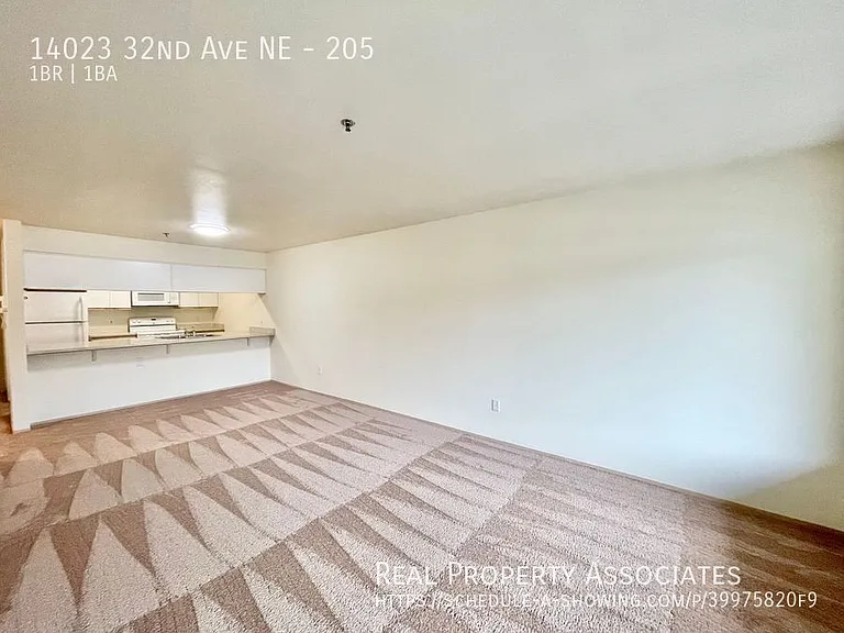 Parkway 1 — Photo 10
