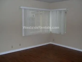 12704 Truro Ave #G — Photo 5