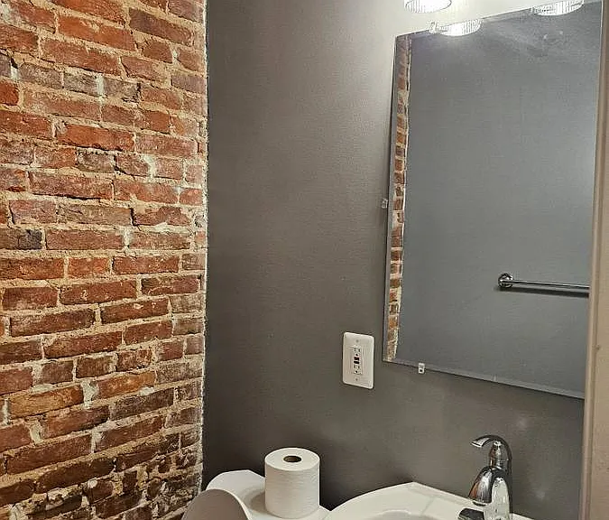 1408 S Hanover St — Photo 7