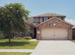 6915 Primrose Rd, Baytown, TX 77521