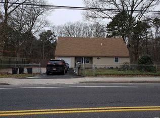 234 Mastic Rd, Mastic Beach, NY 11951