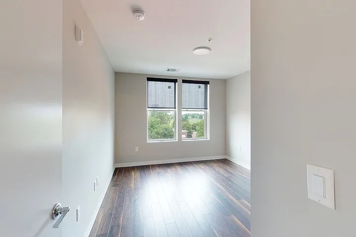 520 E Armour — Photo 95