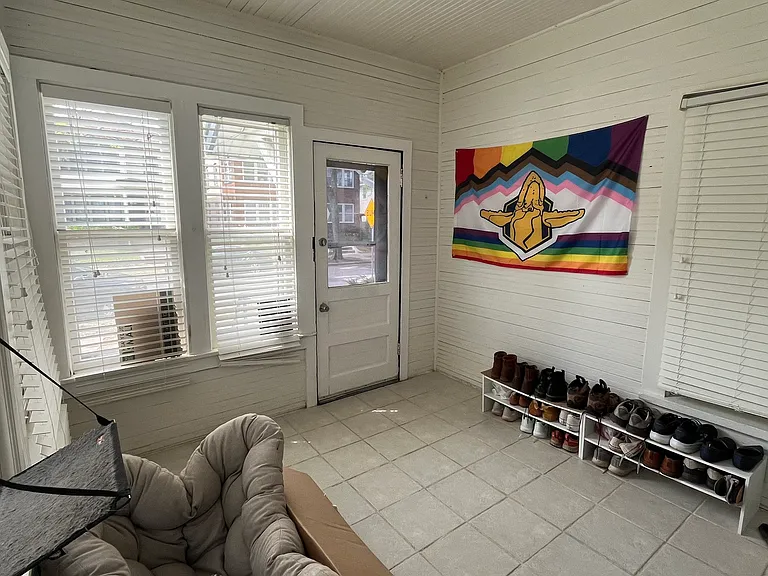 3433 Aldrich Ave S — Photo 10