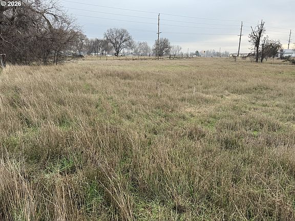 3rd image of 80672 Craig Rd