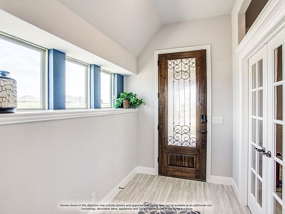 Dogwood III Entryway