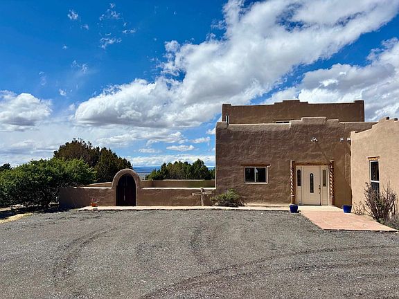 3rd image of 1574 Pinon Ridge Rd