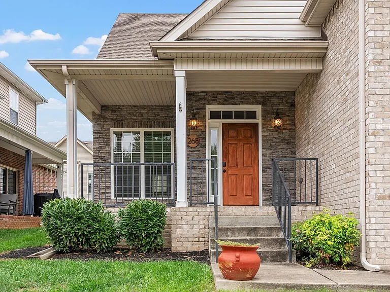 268 Turnberry Cir — Photo 3