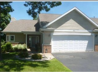 2912 Timber Ln, Janesville, WI 53548