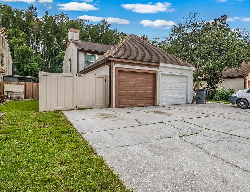 3 bed, 2.5 bath, 1476 sqft, $2,500 — Photo 1