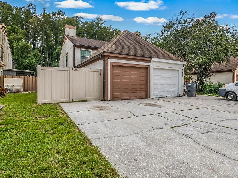 4010 Huxford Ct