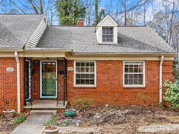 1223 Pamlico Dr, Greensboro, NC 27408